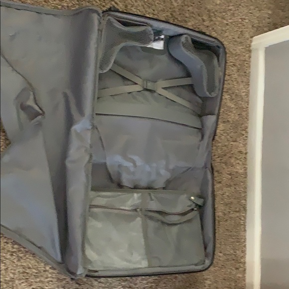 samsonite lift 2 garment bag